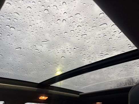 Used 2019 Toyota Highlander Limited Platinum image 10