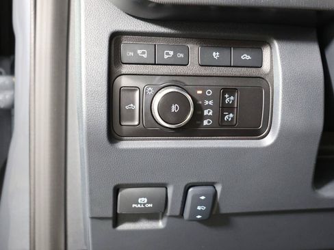 Used 2024 Ford F250 Platinum AWD/4WD image 23
