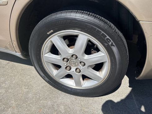 Used 2001 Toyota Avalon XLS image 26