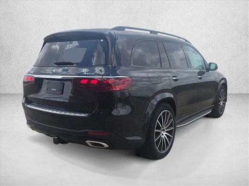 New 2026 Mercedes-Benz GLS 580 4MATIC image 2