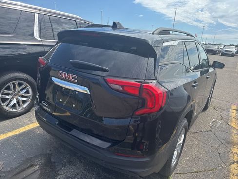 Used 2020 GMC Terrain SLE w/ Driver Convenience Package FWD image 13