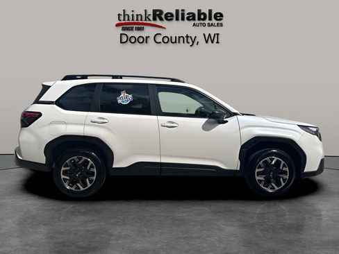 Used 2025 Subaru Forester Premium AWD/4WD image 7