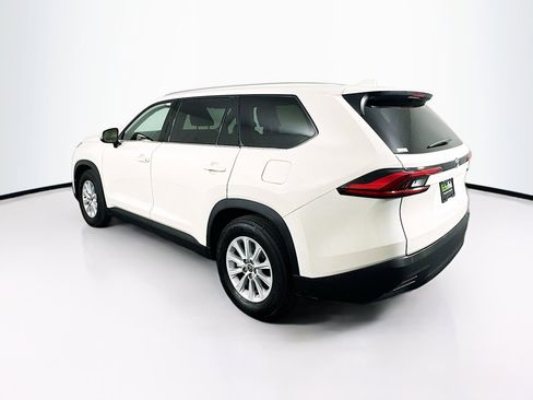 Used 2024 Toyota Grand Highlander XLE image 5