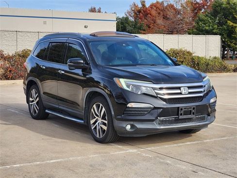 Used 2016 Honda Pilot Touring image 3