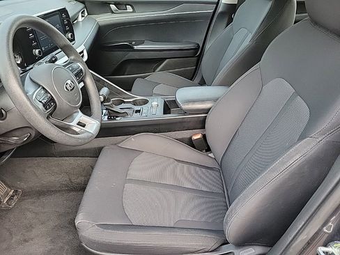 Used 2021 Kia K5 LXS image 10