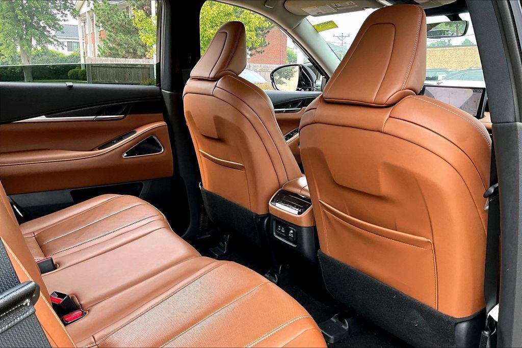 Certified 2024 INFINITI QX60 Sensory AWD/4WD image 29