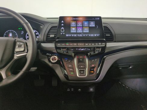 Certified 2025 Honda Odyssey Elite image 21