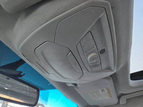 Used 2012 Ford Focus Titanium FWD image 44