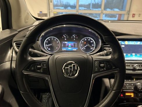 Used 2019 Buick Encore Preferred image 9