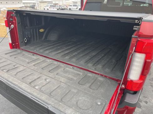Used 2017 Ford F250 Platinum w/ Platinum Ultimate Package image 15