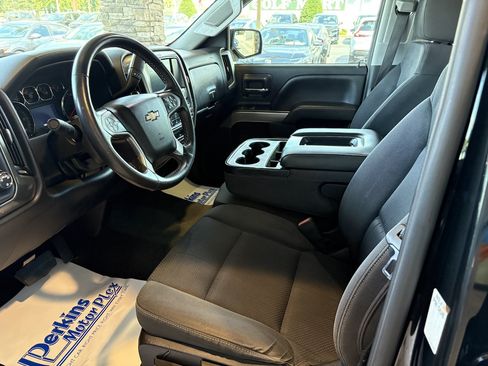 Used 2019 Chevrolet Silverado 1500 LT AWD/4WD image 2