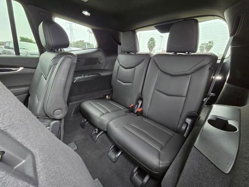 Used 2025 Cadillac XT6 Premium Luxury AWD/4WD image 11