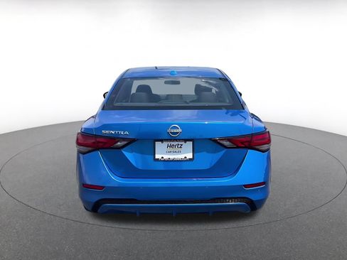 Used 2025 Nissan Sentra SV FWD image 12