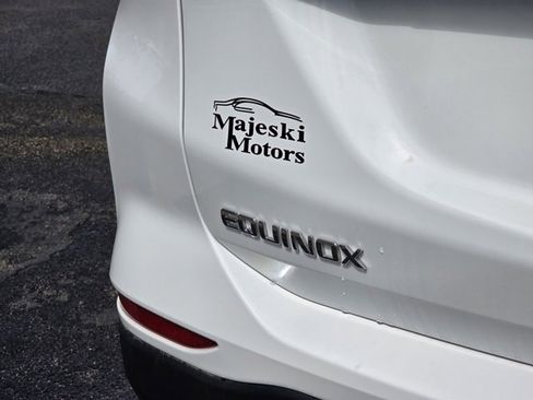 Used 2023 Chevrolet Equinox LT image 11