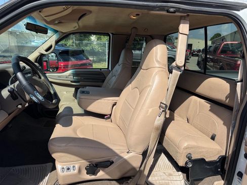 Used 1999 Ford F250 Lariat image 5