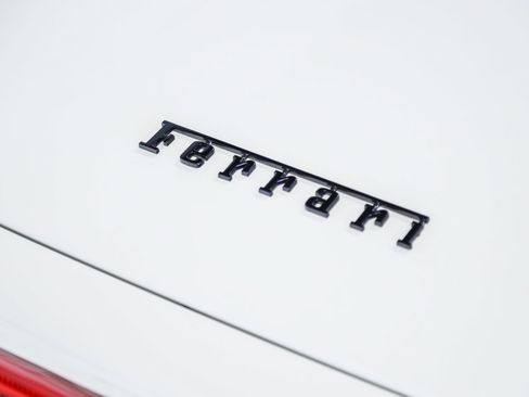 Used 2015 Ferrari 458 Spider RWD image 32