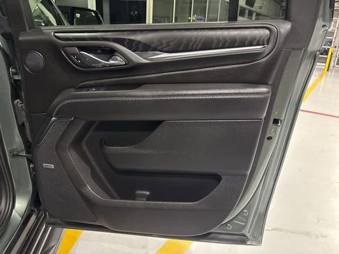 Used 2024 GMC Yukon XL Denali image 30