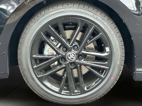 New 2026 Toyota Camry SE FWD image 32