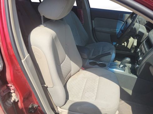 Used 2010 Ford Fusion S FWD image 24