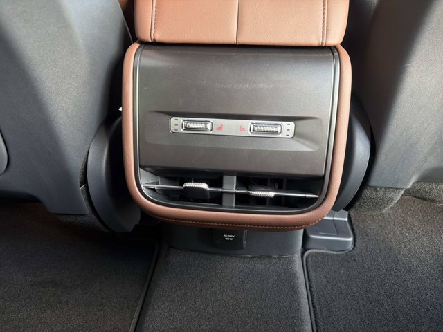 New 2026 Lincoln Nautilus Reserve AWD/4WD image 23