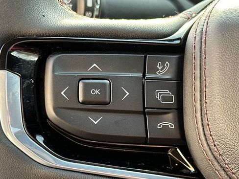 Used 2024 Jeep Wagoneer Launch Edition image 29