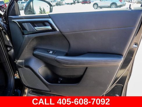Used 2024 Mitsubishi Outlander SE FWD image 20