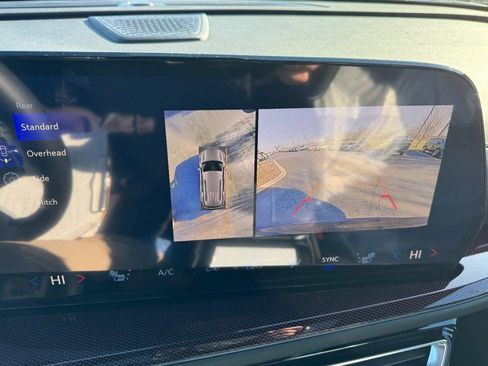 New 2026 Chevrolet Traverse Z71 image 16