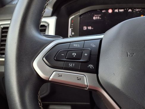 Used 2021 Volkswagen Atlas Cross Sport SEL image 18