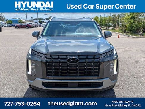 Used 2023 Hyundai Palisade Limited w/ Cargo Package FWD image 8