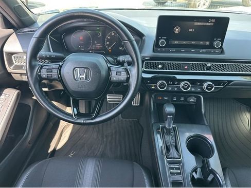 Used 2025 Honda Civic Sport image 11
