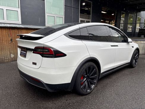 Used 2023 Tesla Model X Plaid AWD/4WD image 4