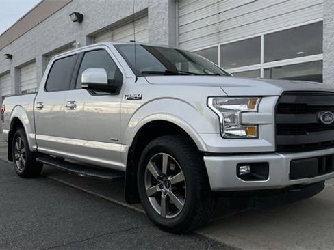 Used 2016 Ford F150 Lariat w/ Equipment Group 501A Mid image 10