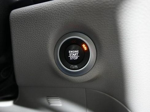 Used 2022 Chrysler Pacifica Limited image 34