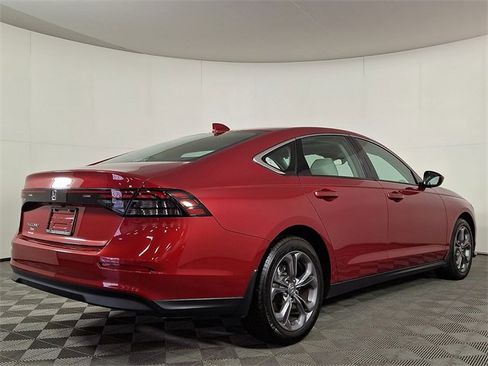 Used 2024 Honda Accord EX image 9