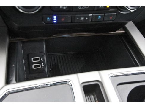 Used 2019 Ford F150 Lariat RWD image 27