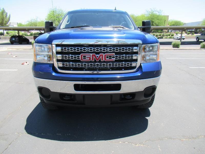 Used 2013 GMC Sierra 2500 SLE AWD/4WD image 3