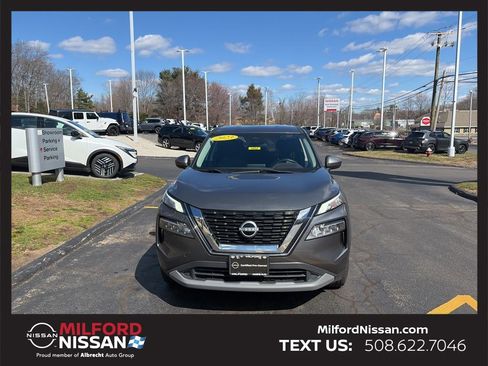 Certified 2023 Nissan Rogue SV image 2