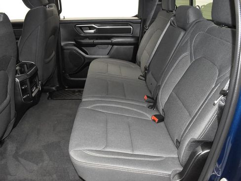 Used 2024 RAM 1500 Big Horn AWD/4WD image 36