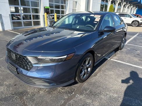 Used 2023 Honda Accord EX image 2