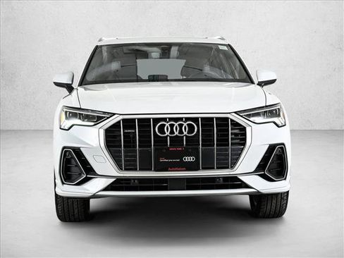 Certified 2025 Audi Q3 2.0T Premium w/ Convenience Package image 2