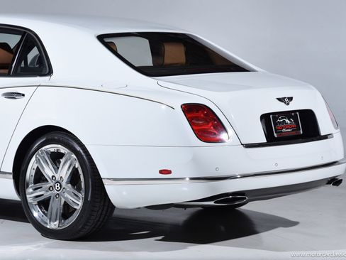 Used 2012 Bentley Mulsanne image 17