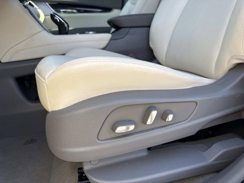 Certified 2024 Cadillac XT6 Premium Luxury w/ Technology Package image 21