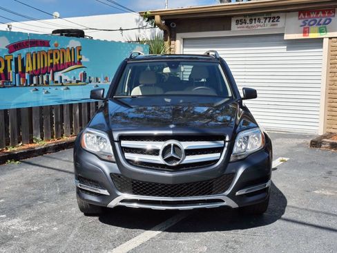 Used 2015 Mercedes-Benz GLK 350 2WD w/ Premium 1 Package image 2