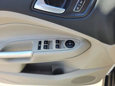 Used 2015 Ford C-MAX SEL w/ Equipment Group 302A FWD image 23