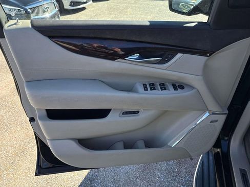 Used 2015 Cadillac Escalade ESV Premium image 22