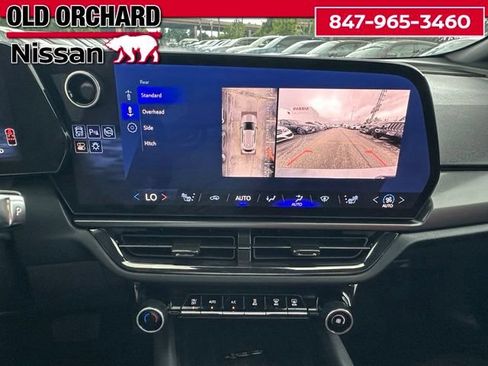 Used 2025 Chevrolet Equinox EV RS FWD image 17