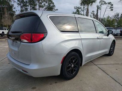 Certified 2022 Chrysler Voyager LX