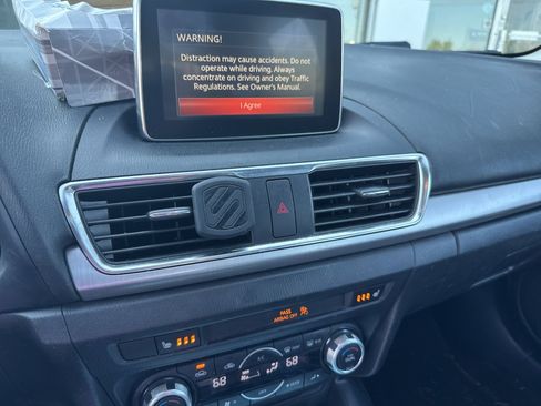 Used 2015 MAZDA MAZDA3 s Grand Touring FWD image 8