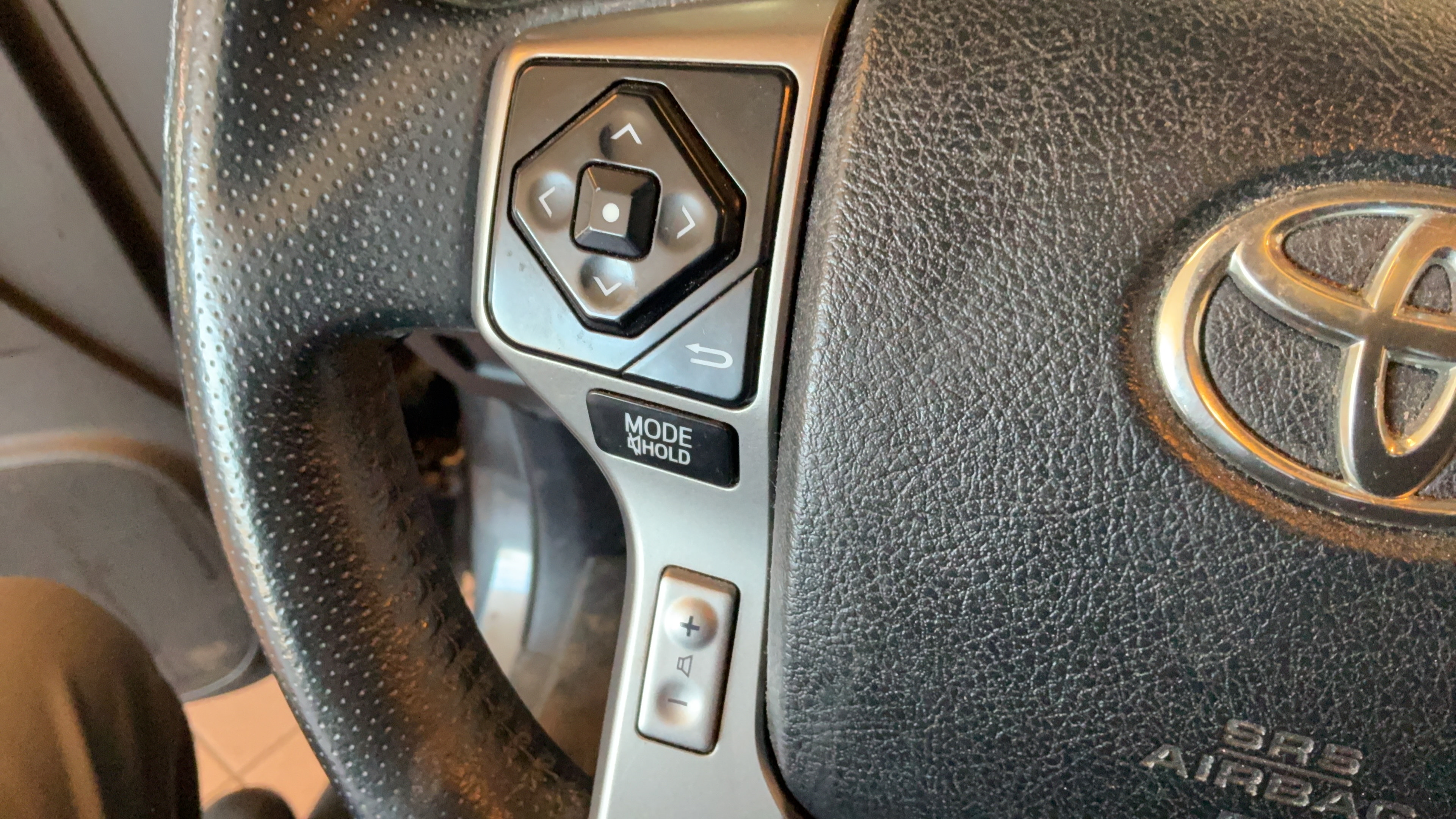 Used 2016 Toyota 4Runner SR5 Premium AWD/4WD image 14