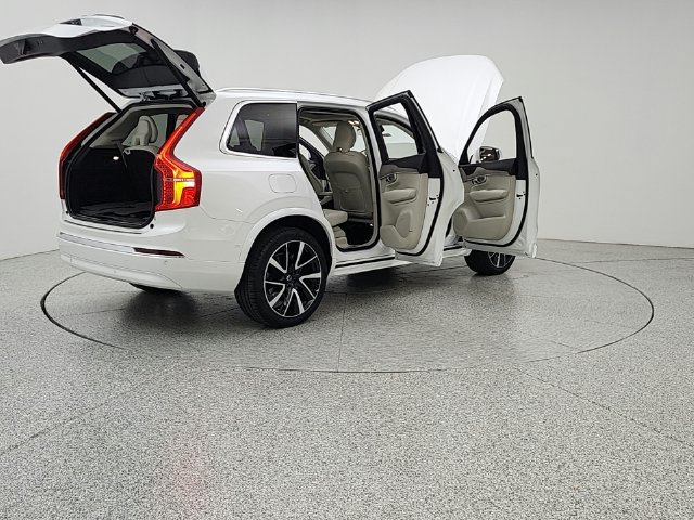 Used 2024 Volvo XC90 B6 Plus w/ Protection Package Premier AWD/4WD image 11